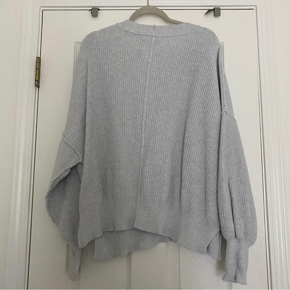 Aerie oversized Gray Sweater - Picture 3 of 3